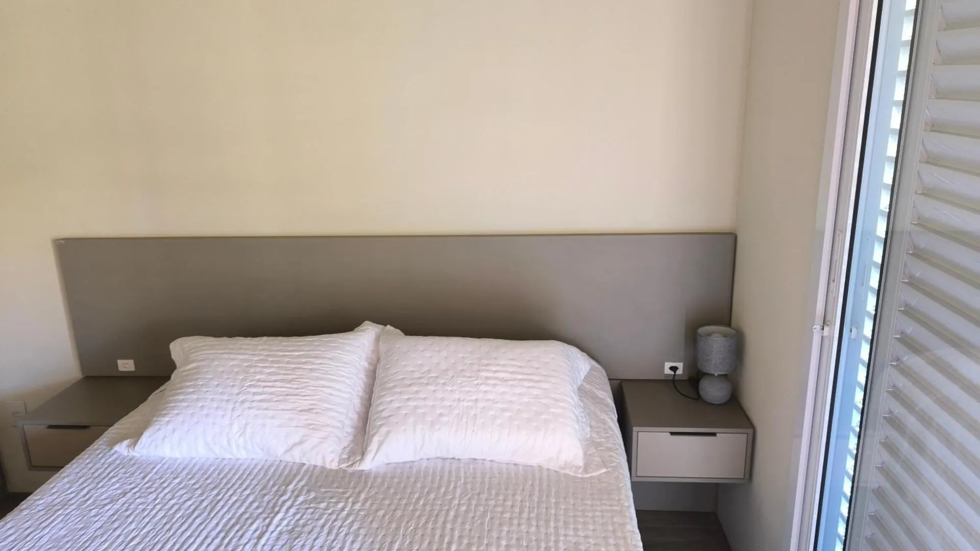 Casa Amarela 1 - Nova Villa Imbituba  0*, Imbituba (Santa Catarina) Brasilien